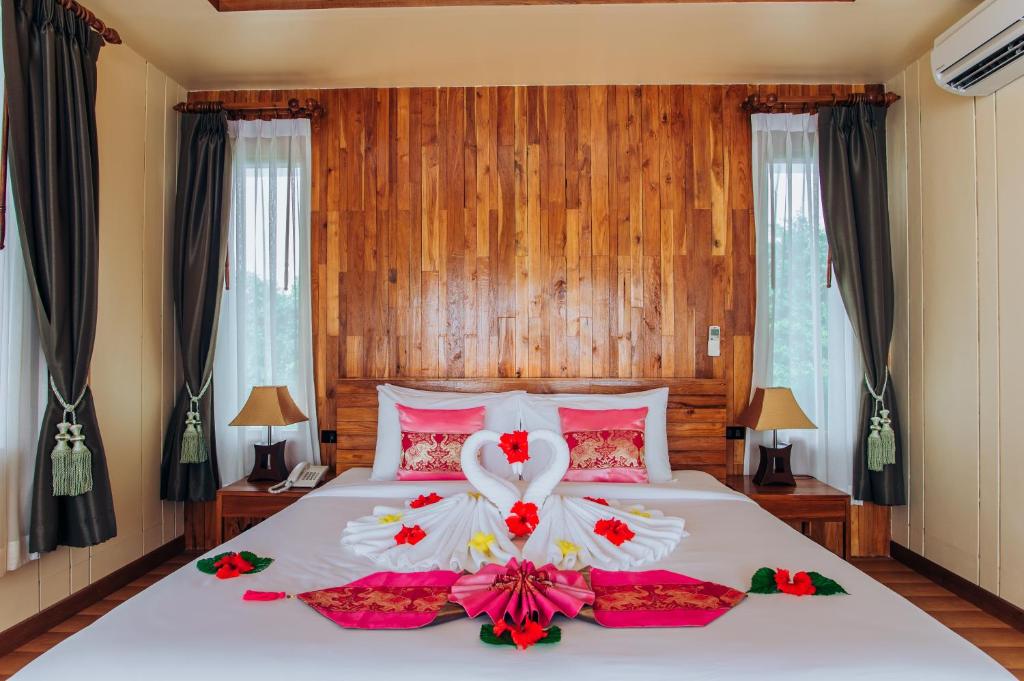 Двухместный (Номер Делюкс с видом на море и гидромассажной ванной) курортного отеля Koh Yao Yai Hillside Resort, Кох Яо Яй