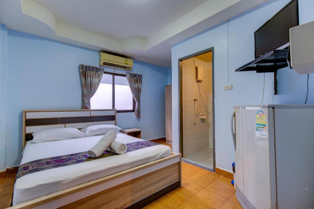 Двухместный (Стандартный двухместный номер с 1 кроватью) гостевого дома I Rovers, Паттайя