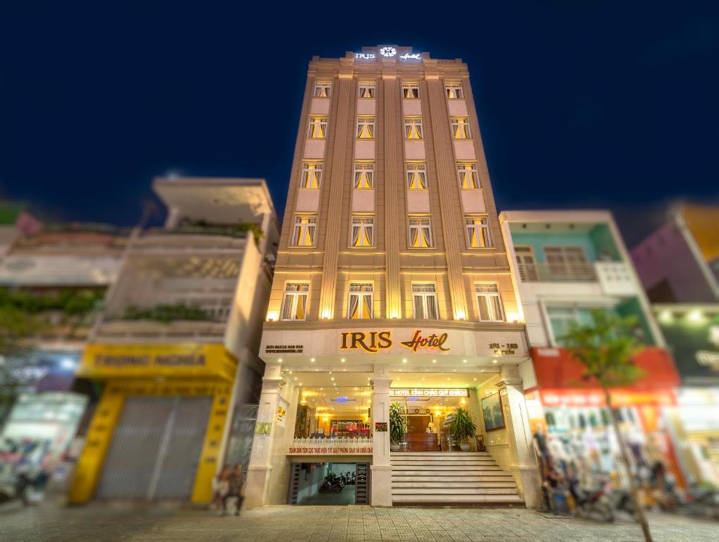 Отель Iris Hotel Da Nang, Дананг