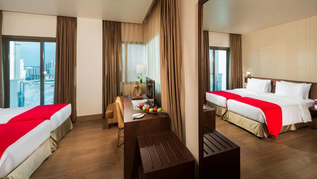 Двухместный (Улучшенный двухместный номер с 2 отдельными кроватями) отеля IntercityHotel Salalah by Deutsche Hospitality, Салала