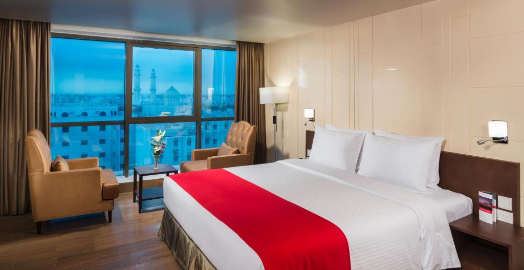 Двухместный (Улучшенный номер с кроватью размера «king-size») отеля IntercityHotel Salalah by Deutsche Hospitality, Салала