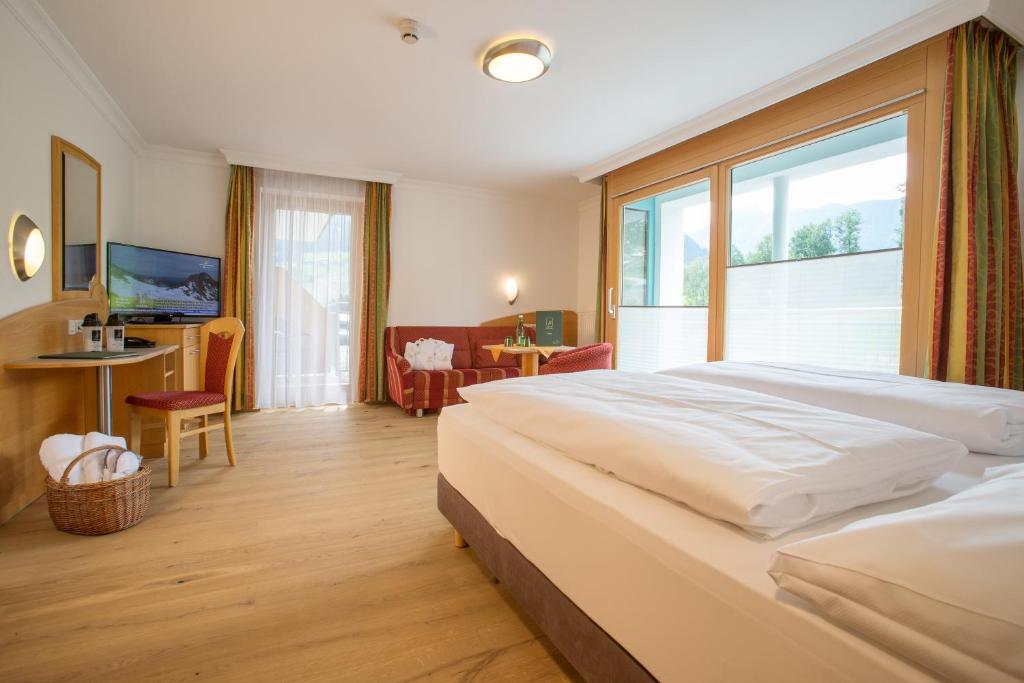 Двухместный (Улучшенный двухместный номер с 1 кроватью) отеля Hotel Schütterhof, Шладминг