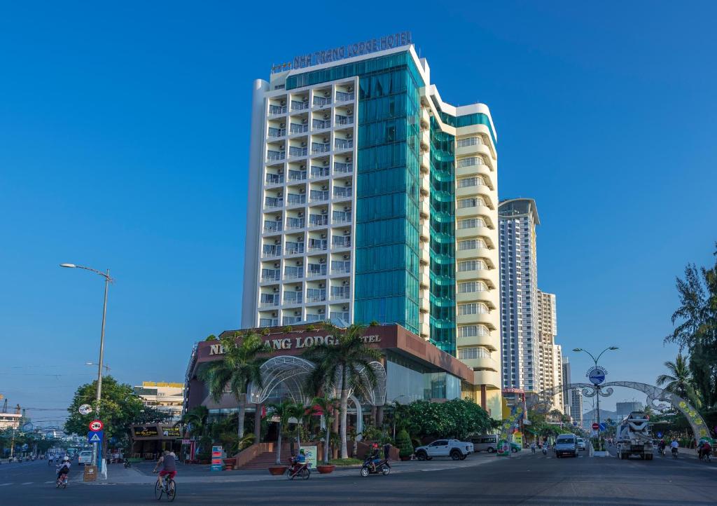 Отель Nha Trang Lodge Hotel, Нячанг