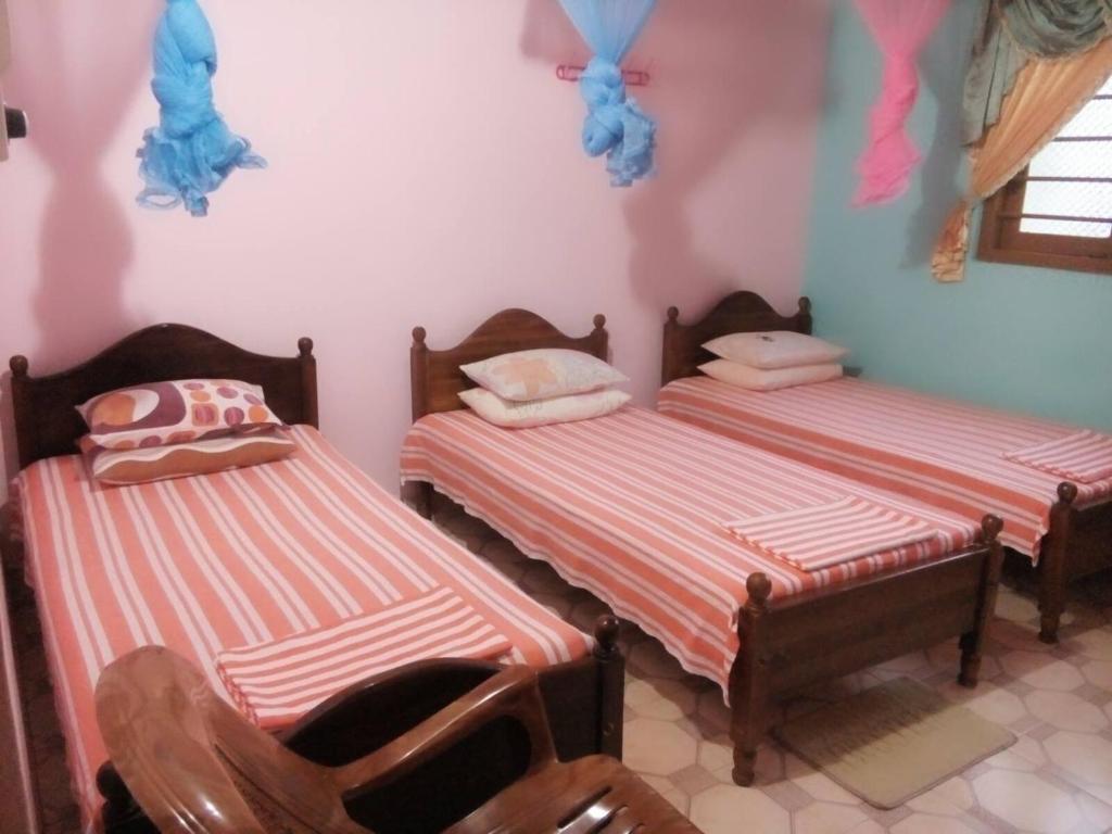 Семейный (Семейный номер с ванной комнатой) семейного отеля Guillet Beach Home, Матара
