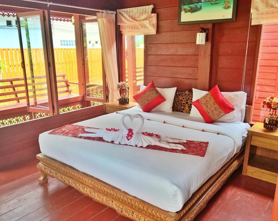Номер (Бунгало с двуспальной кроватью) отеля Phi Phi Maiyada Resort, Пхи-Пхи