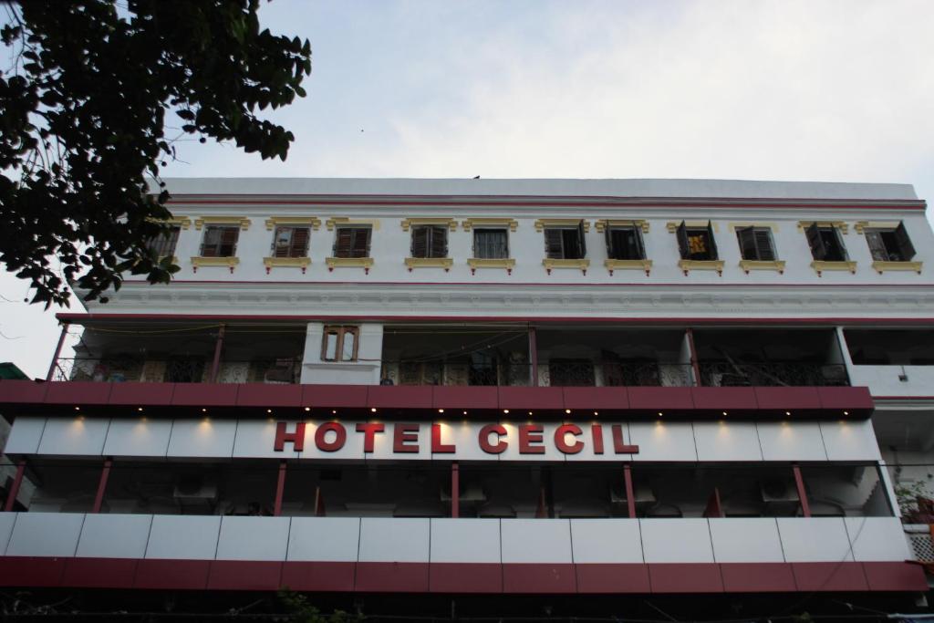 Отель Hotel Cecil, Калькутта