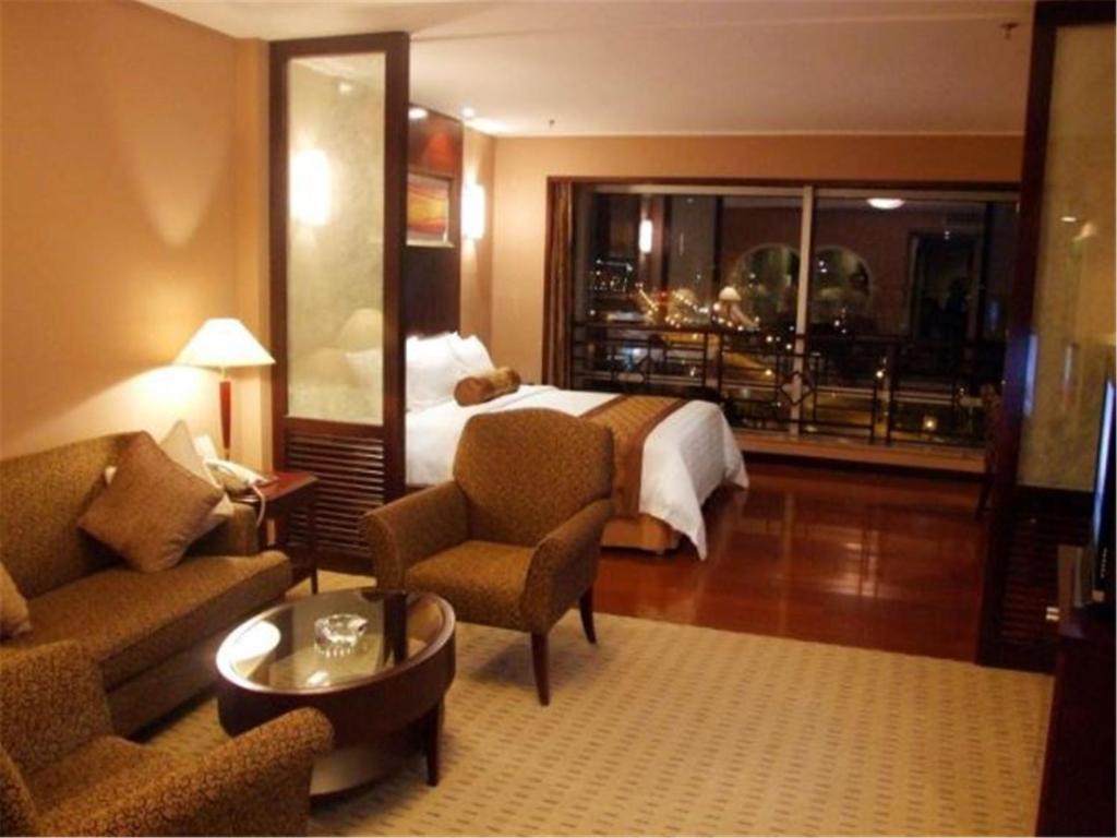 Двухместный (Двухместный номер Делюкс B) отеля Qingdao Blue Horizon Hotel - Laoshan, Циндао