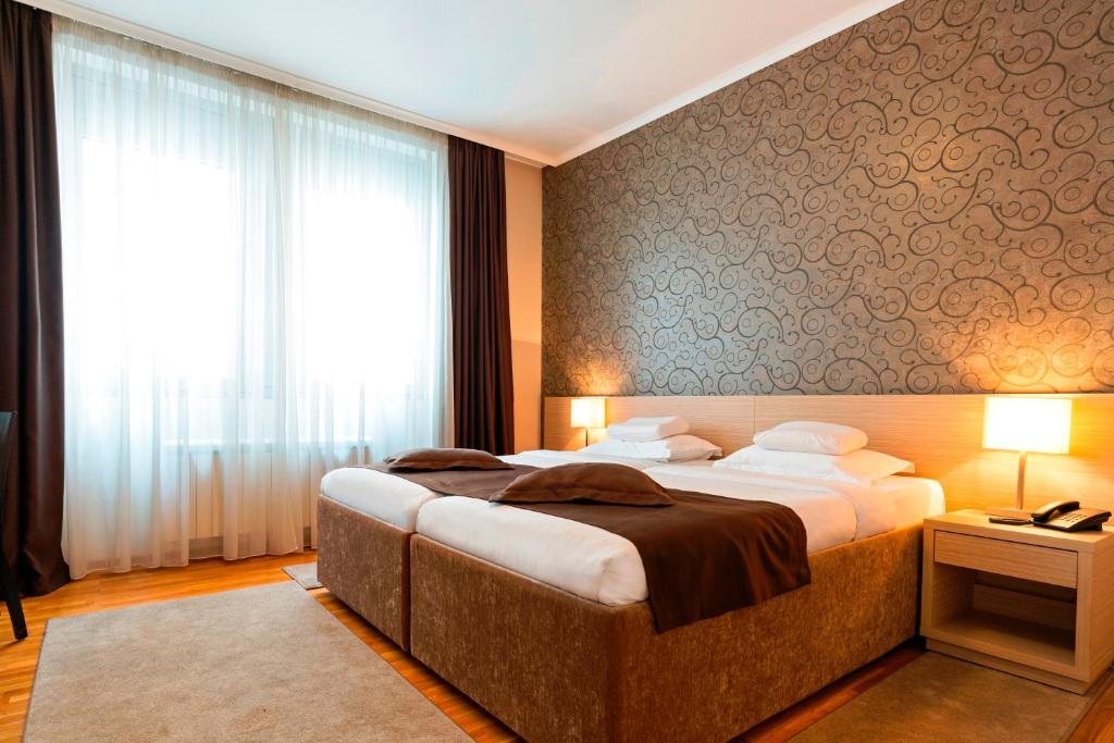 Сьюит (Представительский люкс) отеля Hotel Nevski, Белград