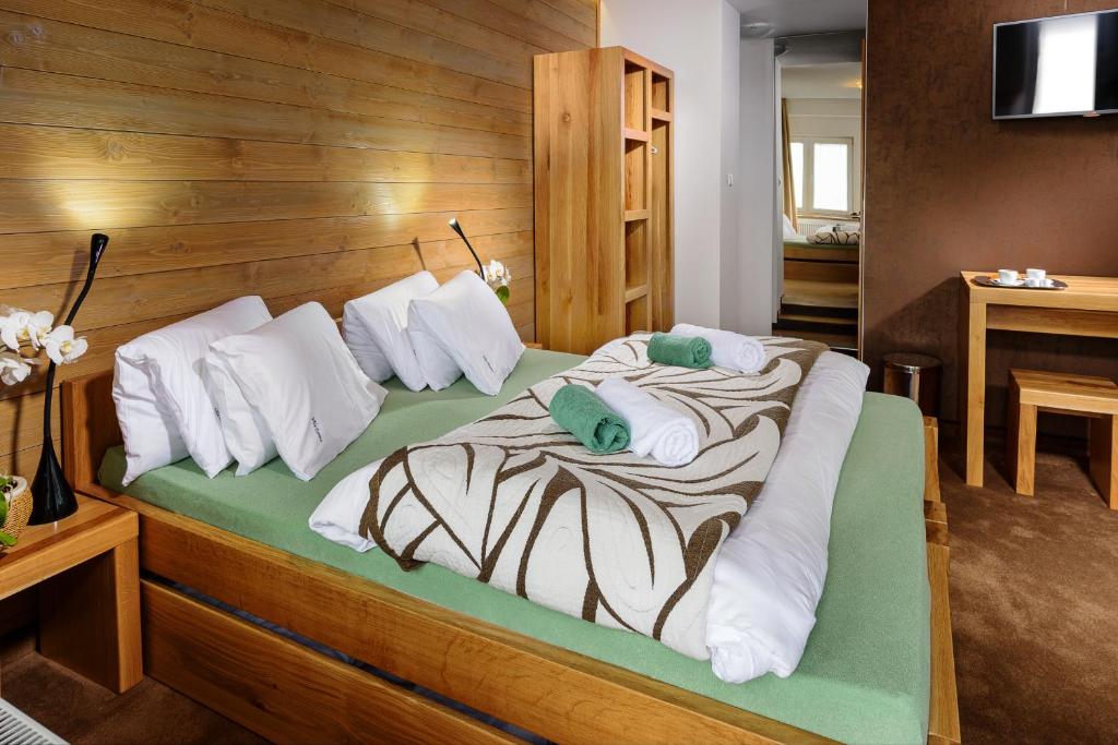 Двухместный (Двухместный номер с 1 кроватью или 2 отдельными кроватями) гостевого дома Vila Emma, Штрбске-Плесо