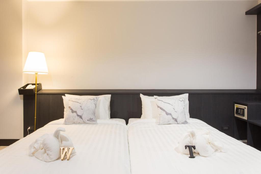 Двухместный (Улучшенный двухместный номер с 1 кроватью или 2 отдельными кроватями) отеля Well Timed Hotel, Краби