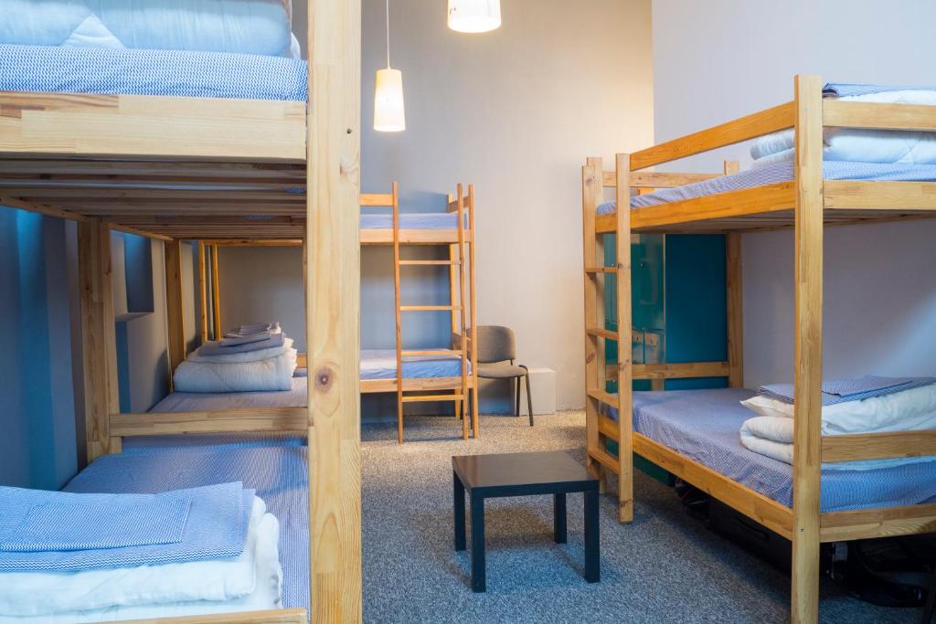 Номер (Кровать в 10-местном общем номере) хостела GoHostel, Лодзь