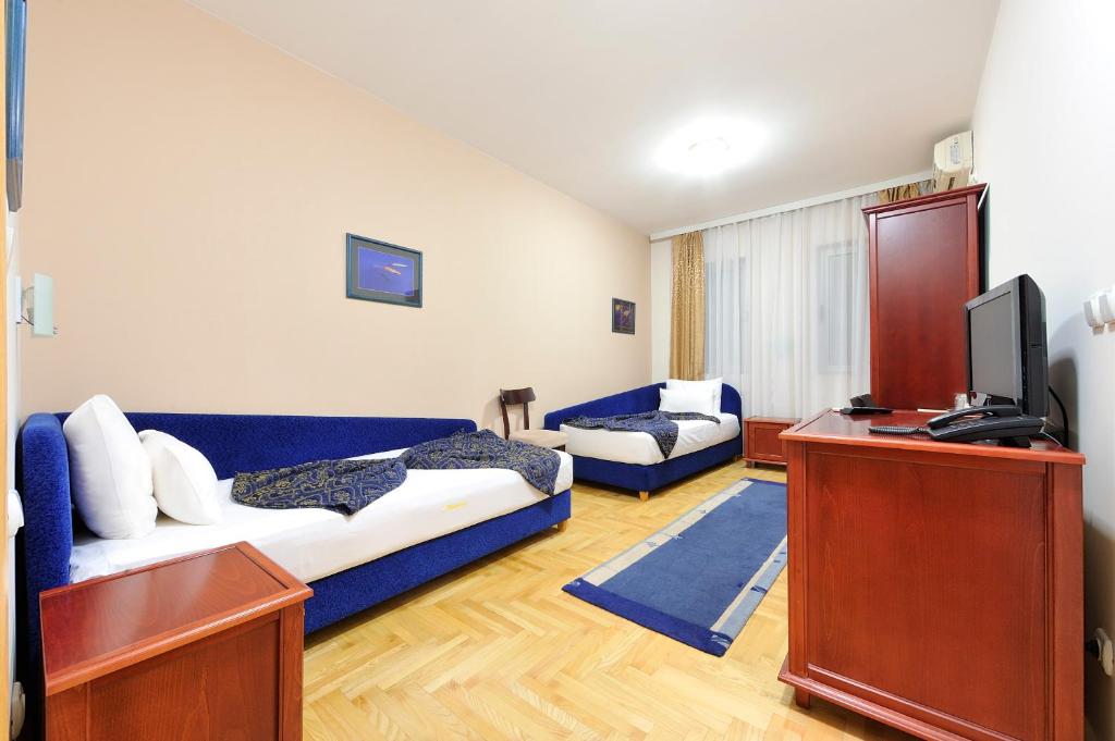 Двухместный (Стандартный двухместный номер с 2 отдельными кроватями) отеля Hotel Hamburg Smederevo, Смедерево