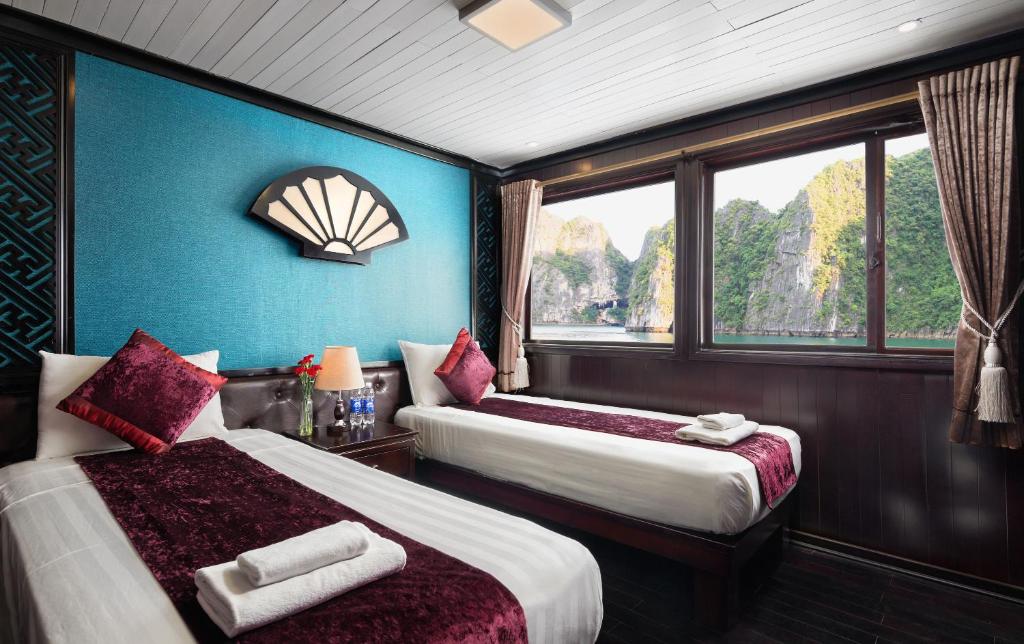 Двухместный (Двухместный номер Делюкс с 2 отдельными кроватями - 2 дня и 1 ночь) отеля Aclass Legend Cruise, Халонг