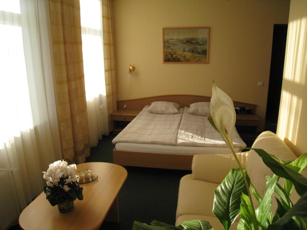 Двухместный (Улучшенный двухместный номер с 1 кроватью) гостевого дома Livonija, Сигулда