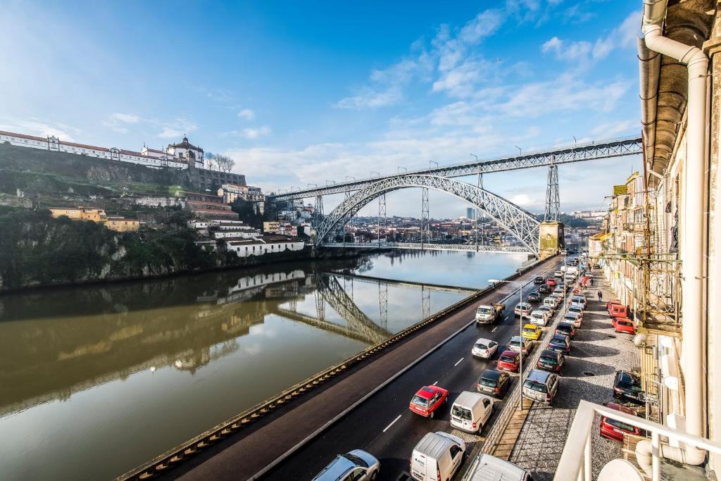 Апартаменты (Двухуровневые апартаменты), Oporto Trendy River