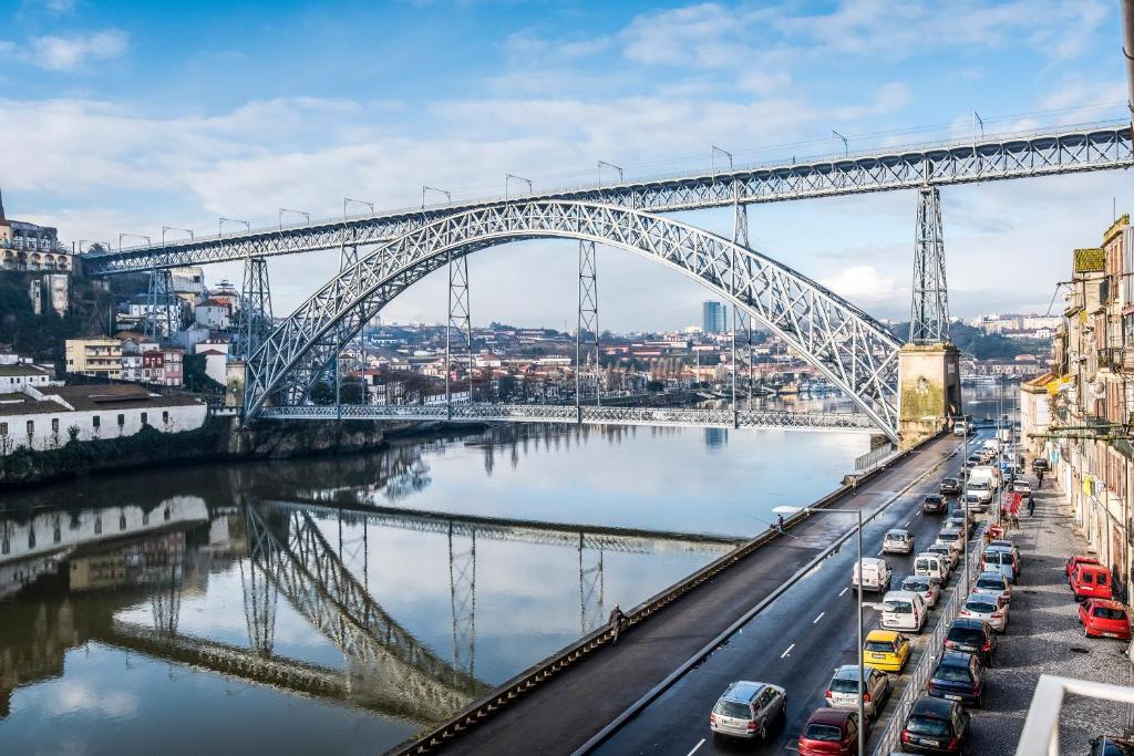 Апартаменты (Двухуровневые апартаменты), Oporto Trendy River