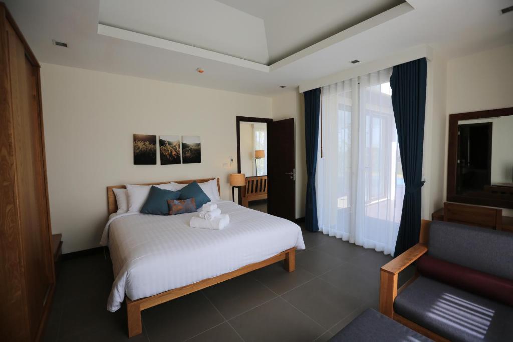 Вилла (Вилла с 3 спальнями) курортного отеля The Spirit Huahin Resort, Прачуапкхирикхан
