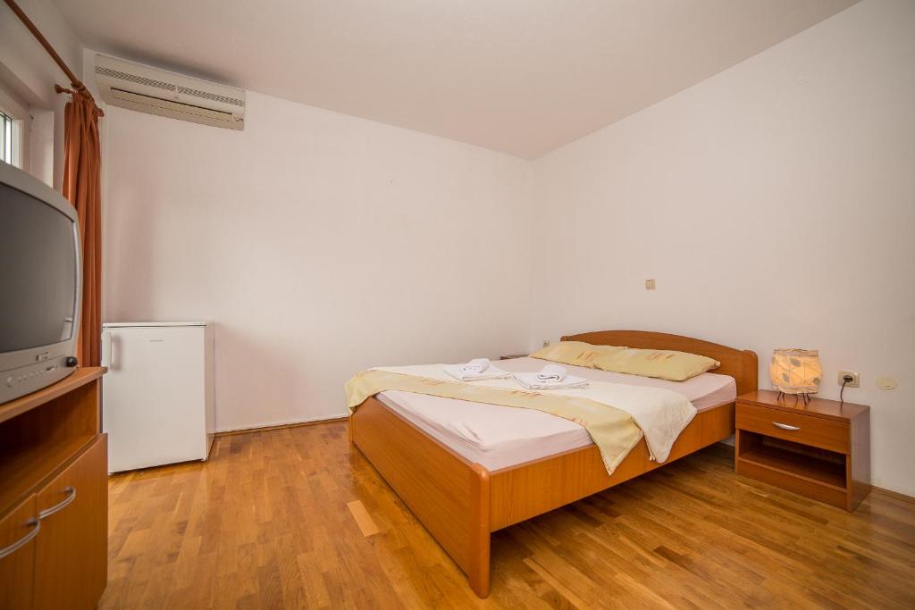 Двухместный (Двухместный номер с 1 кроватью и балконом) апартамента Villa Albatros, Винисце