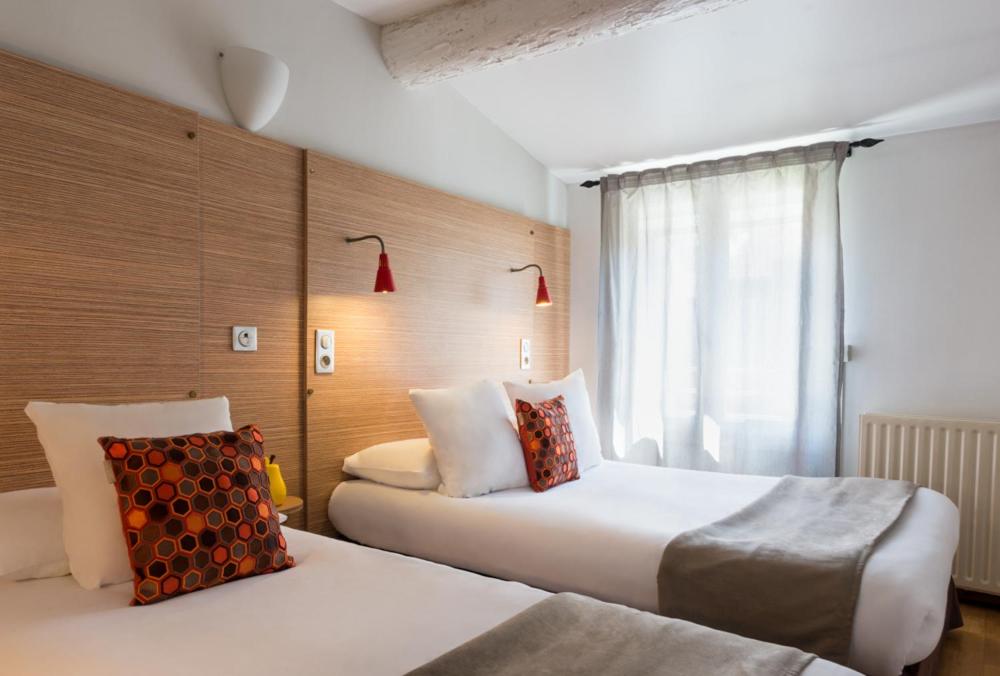 Двухместный (Двухместный номер с 2 отдельными кроватями) отеля Hôtel Edmond Rostand, Марсель