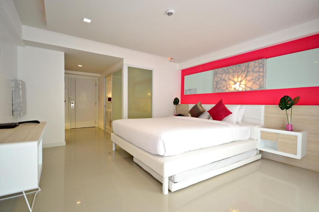 Двухместный (Двухместный номер Делюкс с 1 кроватью или 2 отдельными кроватями) отеля Hin Nam Sai Suay1, Хуахин
