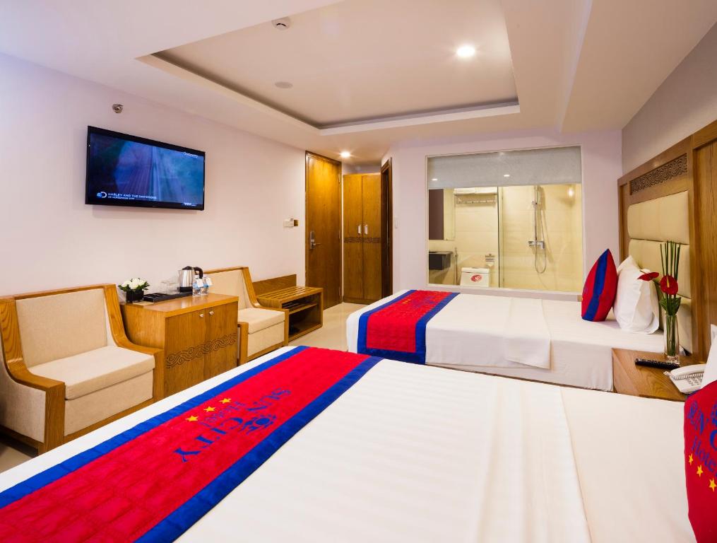 Двухместный (Двухместный номер Делюкс с 2 отдельными кроватями и видом на море) отеля Sun City Hotel, Нячанг