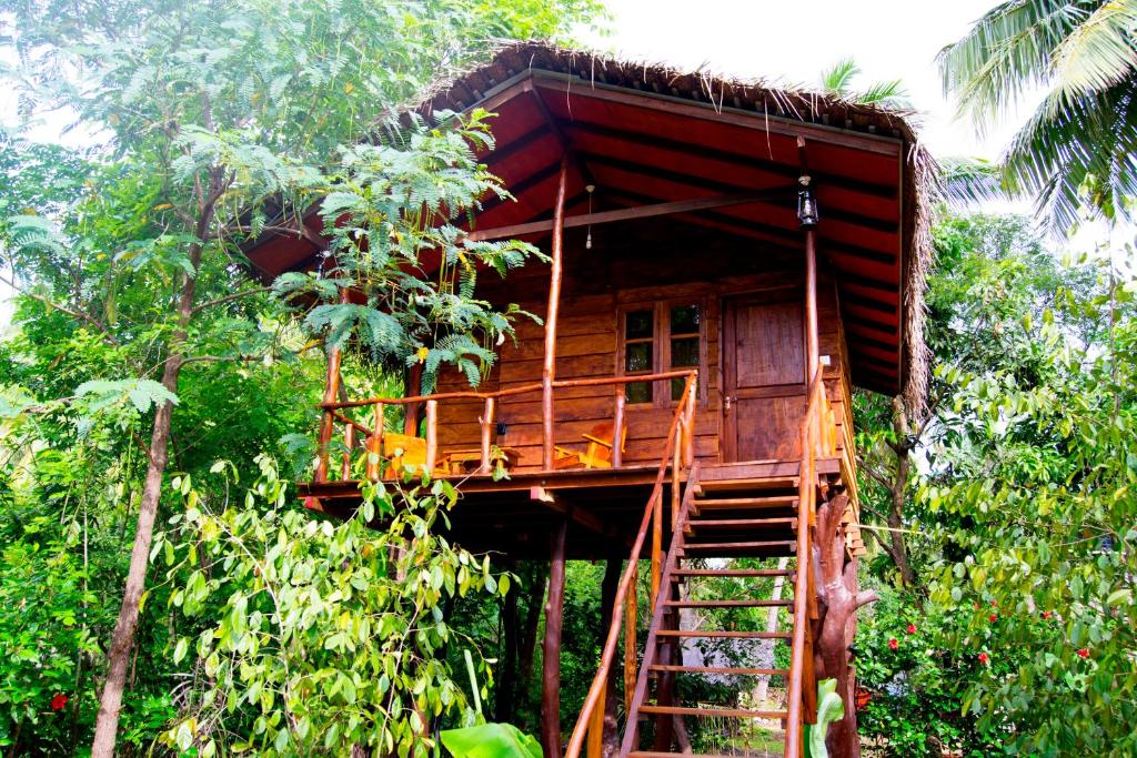 Гостевой дом Sigiri Charuka Resort, Сигирия