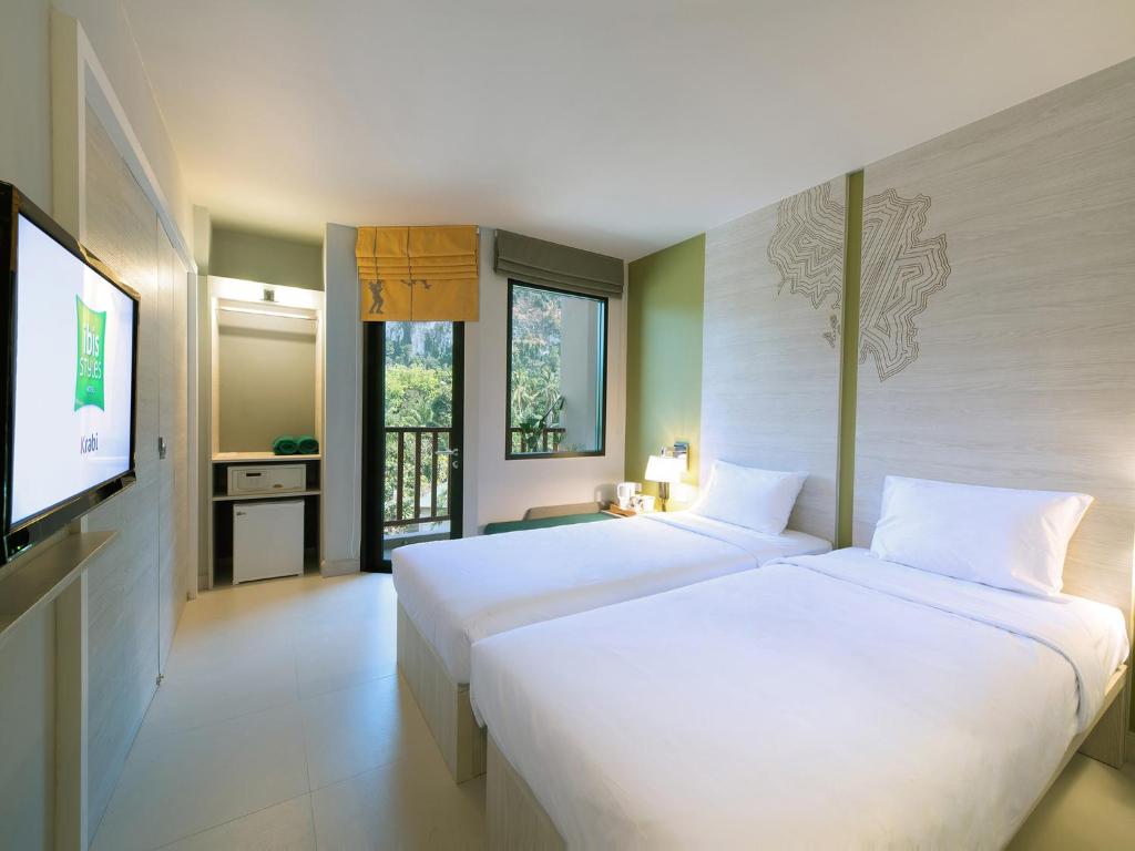 Двухместный (Стандартный двухместный номер с 2 отдельными кроватями) отеля ibis Styles Krabi Ao Nang, Краби