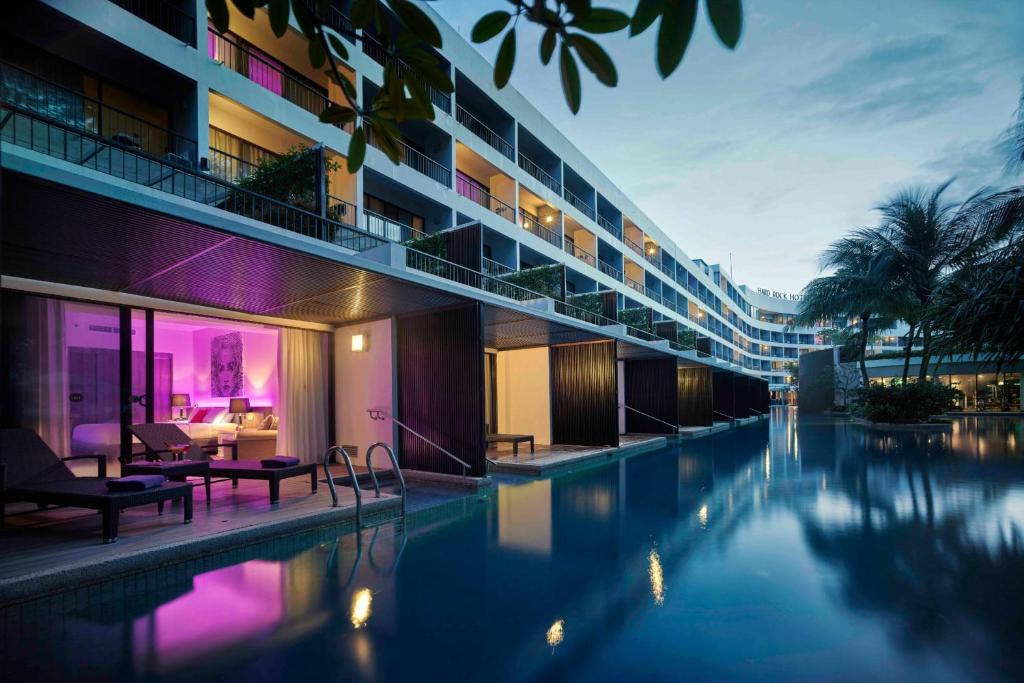 Двухместный (Двухместный номер Делюкс с 1 кроватью или 2 отдельными кроватями, вид на лагуну) курортного отеля Hard Rock Hotel Penang, Пенанг