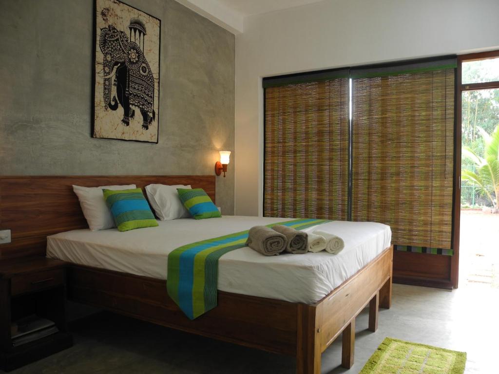 Двухместный (Deluxe Double with Garden & Canal View), Green Wood Villa Negombo