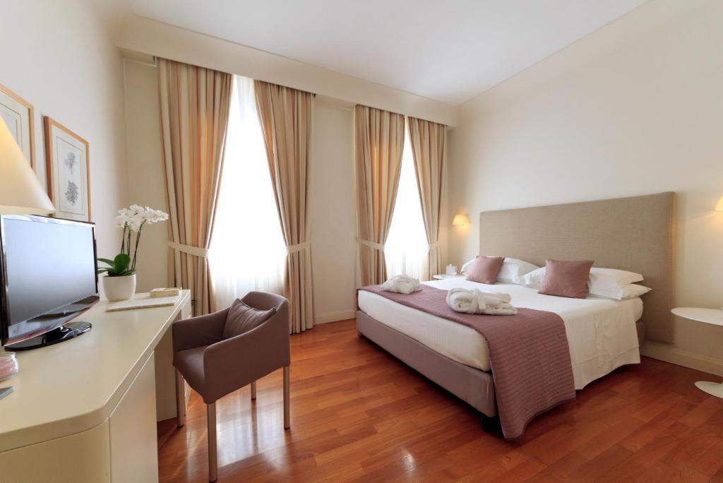 Сьюит (Top Floor Grand Suite) апарт-отеля Residence Hilda, Флоренция