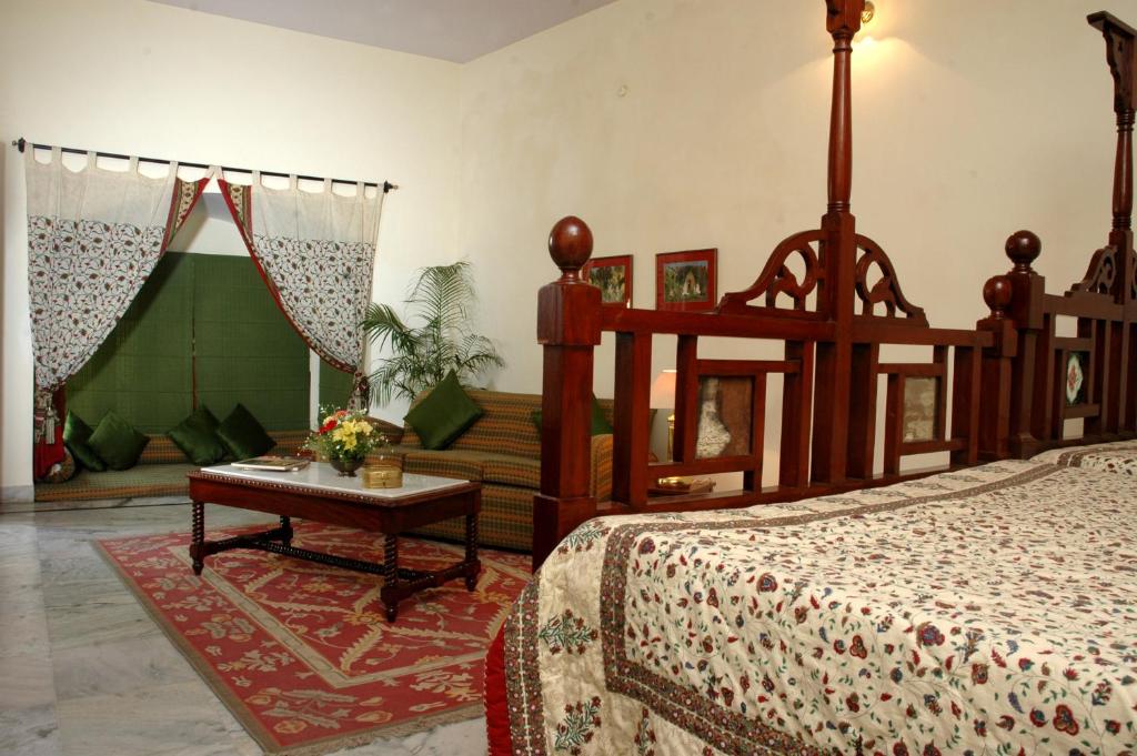 Двухместный (Двухместный номер Делюкс с 1 кроватью или 2 отдельными кроватями) отеля Mandawa Haveli, Джайпур