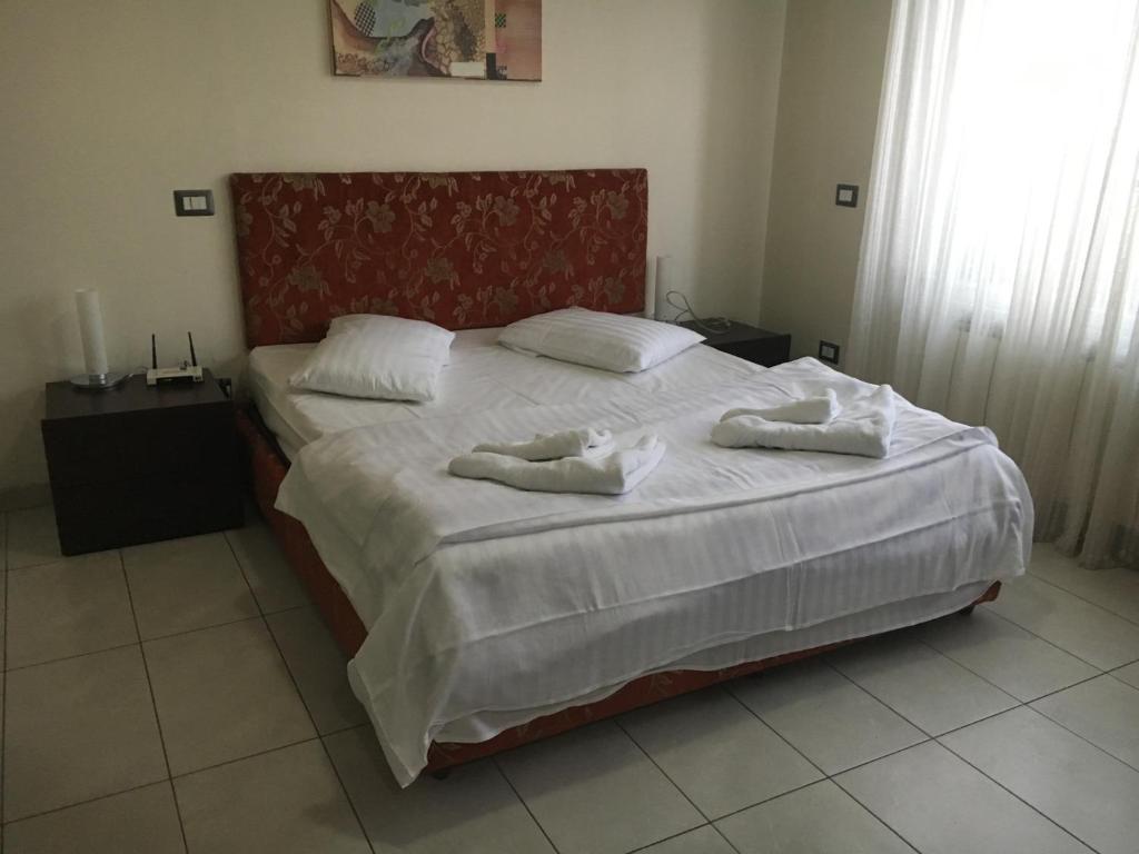 Студио (Номер-студио Делюкс), Bucharest Last Minute Accommodation