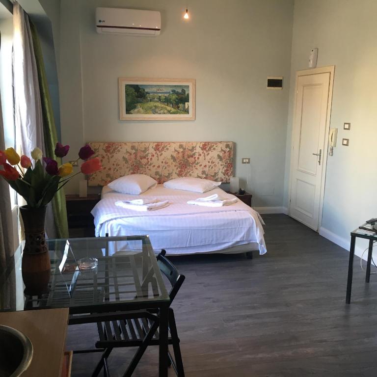 Студио (Роскошный номер-студио), Bucharest Last Minute Accommodation