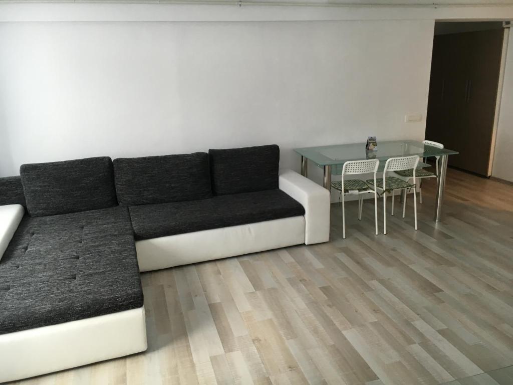 Апартаменты (Стандартные апартаменты с 3 спальнями), Bucharest Last Minute Accommodation