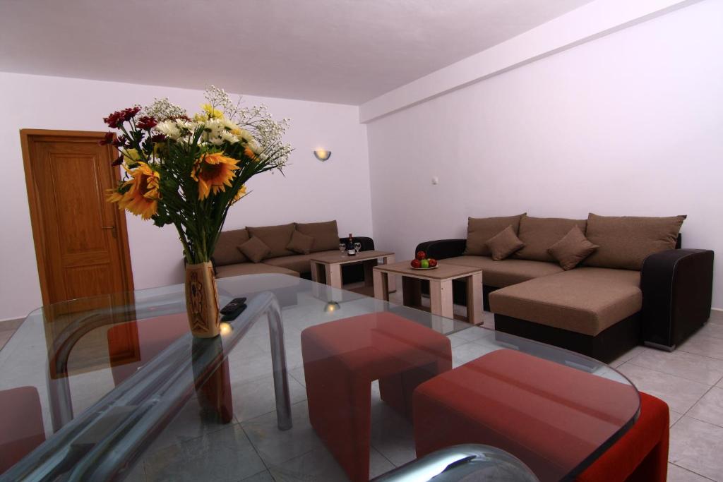 Апартаменты (Стандартные апартаменты с 3 спальнями), Bucharest Last Minute Accommodation