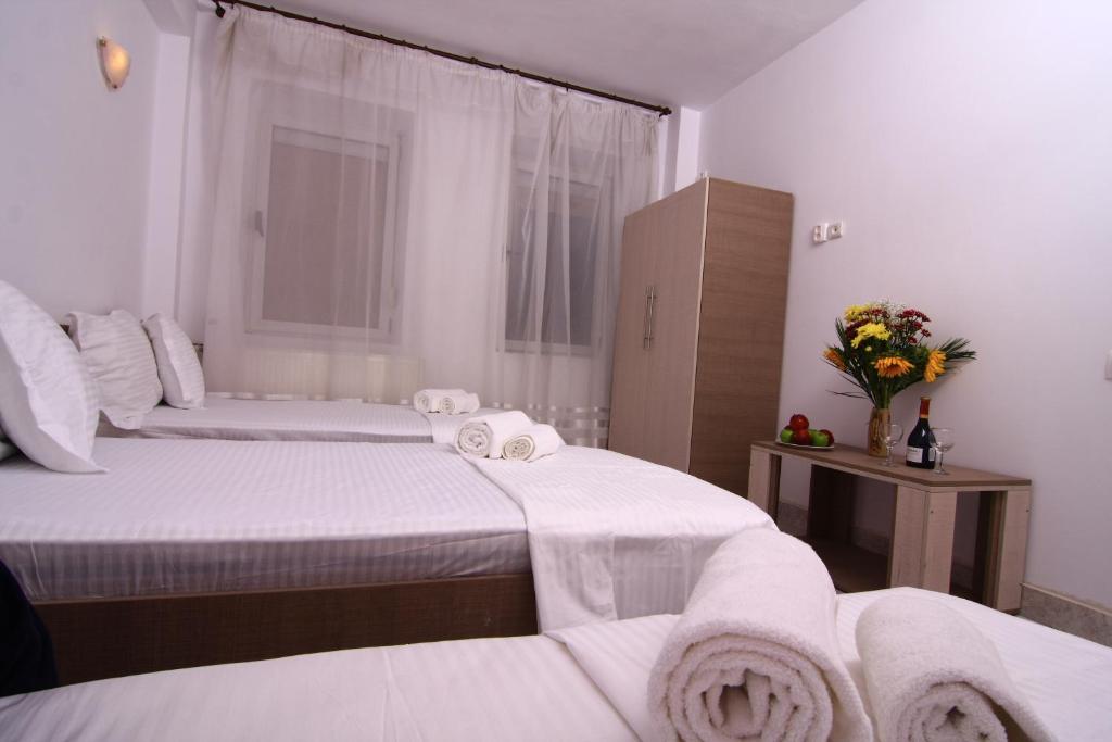 Апартаменты (Апартаменты с 6 спальнями), Bucharest Last Minute Accommodation