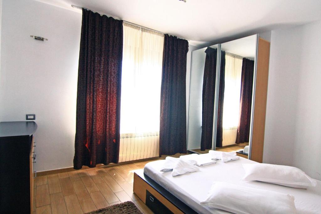 Апартаменты (Роскошные апартаменты с 2 спальнями), Bucharest Last Minute Accommodation