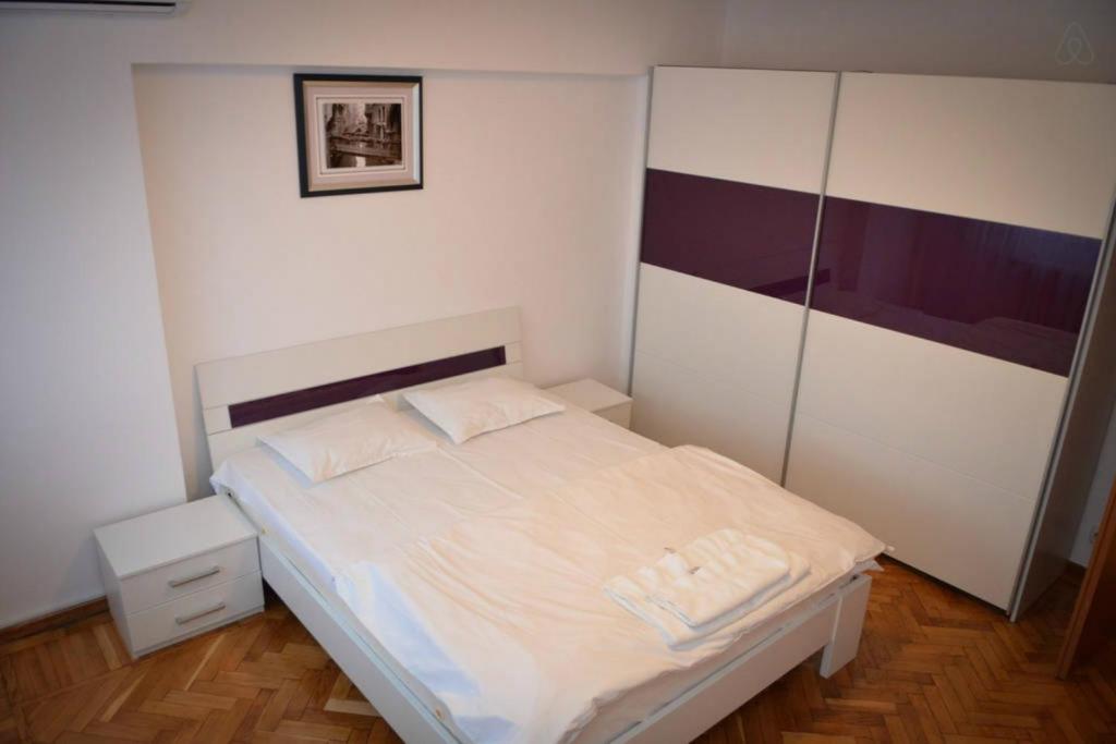 Апартаменты (Роскошные апартаменты с 3 спальнями), Bucharest Last Minute Accommodation