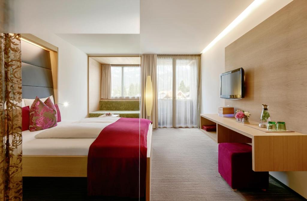 Двухместный (Двухместный номер с 1 кроватью и видом на горы) отеля Ritzenhof - Hotel & Spa am See, Леоганг