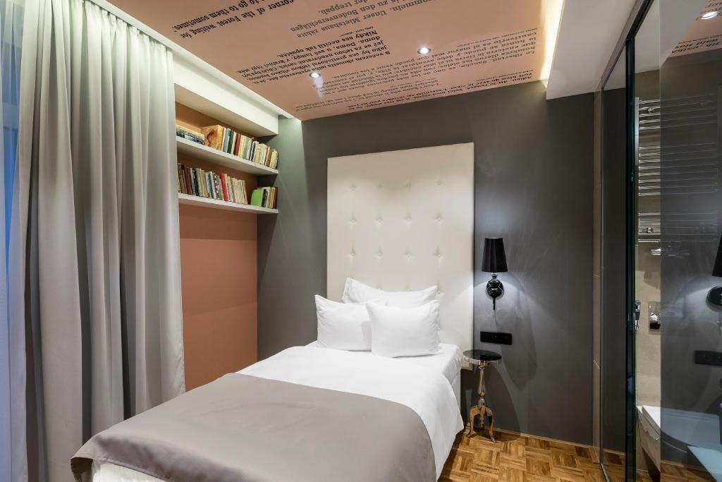 Одноместный (Дизайнерский одноместный номер Делюкс с гидромассажной ванной - Simple Pleasure) отеля Imperial Design Suites, Либерец