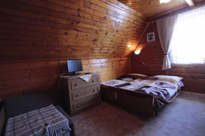 Двухместный (Двухместный номер с 1 кроватью и общей ванной комнатой) семейного отеля U Majerczyka II, Закопане