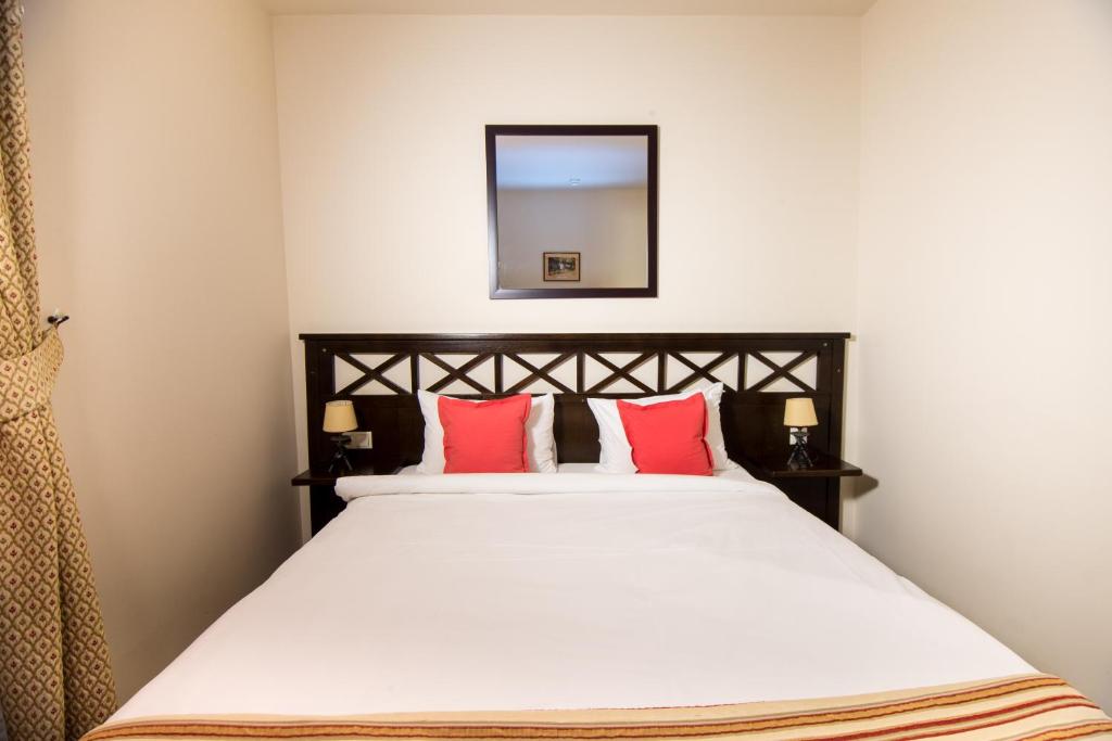 Двухместный (Двухместный номер с 1 кроватью - Специальное предложение) отеля Hotel Gradina Morii, Сигету-Мармацией