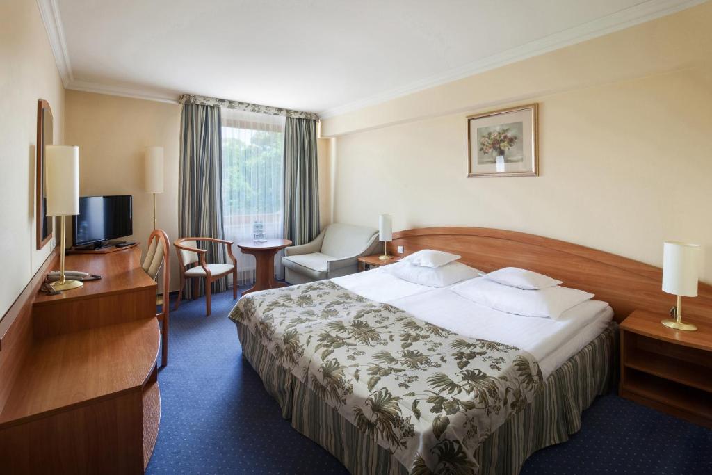Двухместный (Двухместный номер с 1 кроватью или 2 отдельными кроватями) отеля Hotel Bartan Gdansk Seaside, Собешево