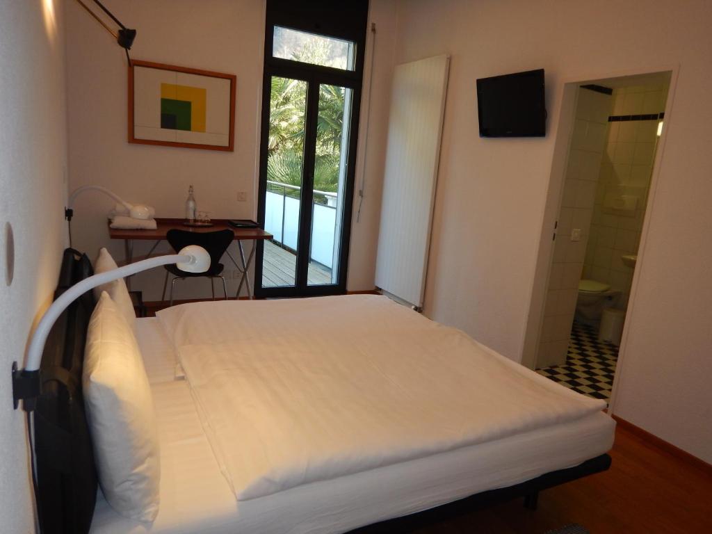 Двухместный (Двухместный номер с 1 кроватью и террасой) отеля Albergo Centovalli, Аскона