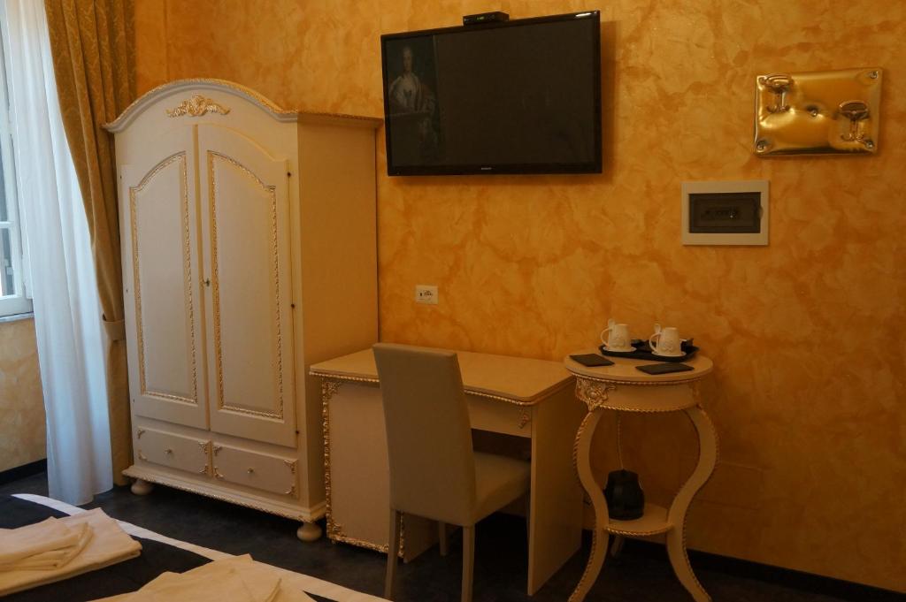 Сьюит (Полулюкс), Pope's Suites