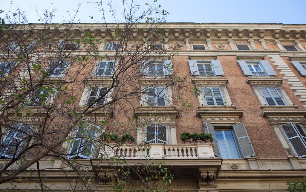 Двухместный (Двухместный номер с 1 кроватью и балконом - Via Leone IV 38) гостевого дома Deluxe Rooms, Рим