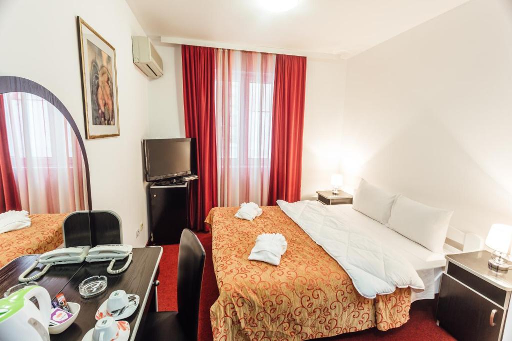 Двухместный (Двухместный номер эконом-класса с 1 кроватью) отеля Hotel Azzurro, Херцег-Нови
