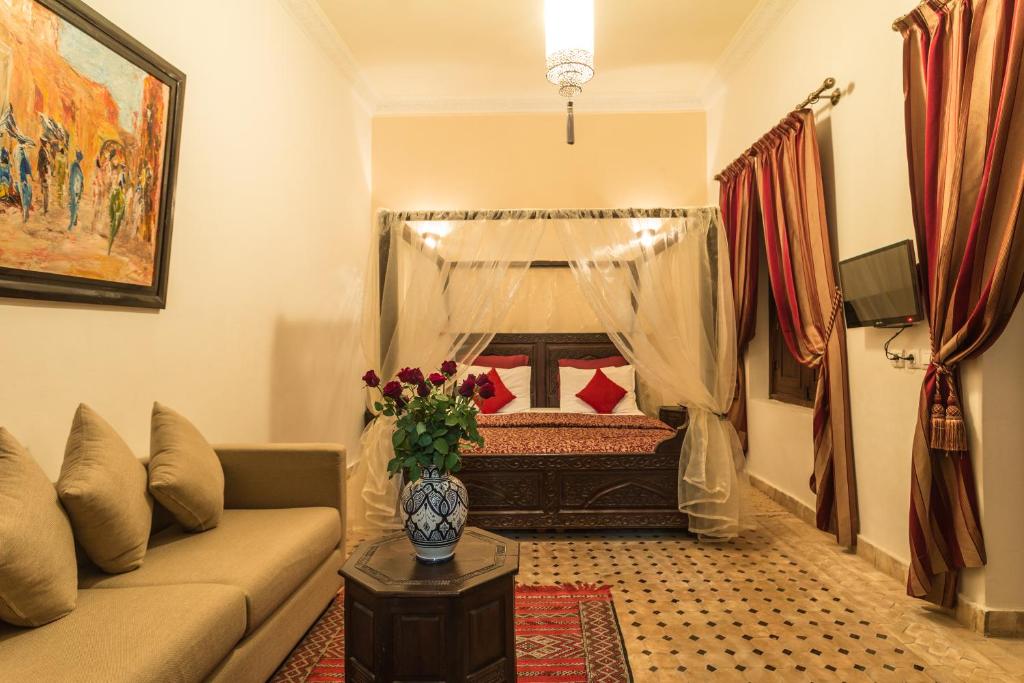 Двухместный (Улучшенный двухместный номер с 1 кроватью) отеля Riad Nasreen, Марракеш