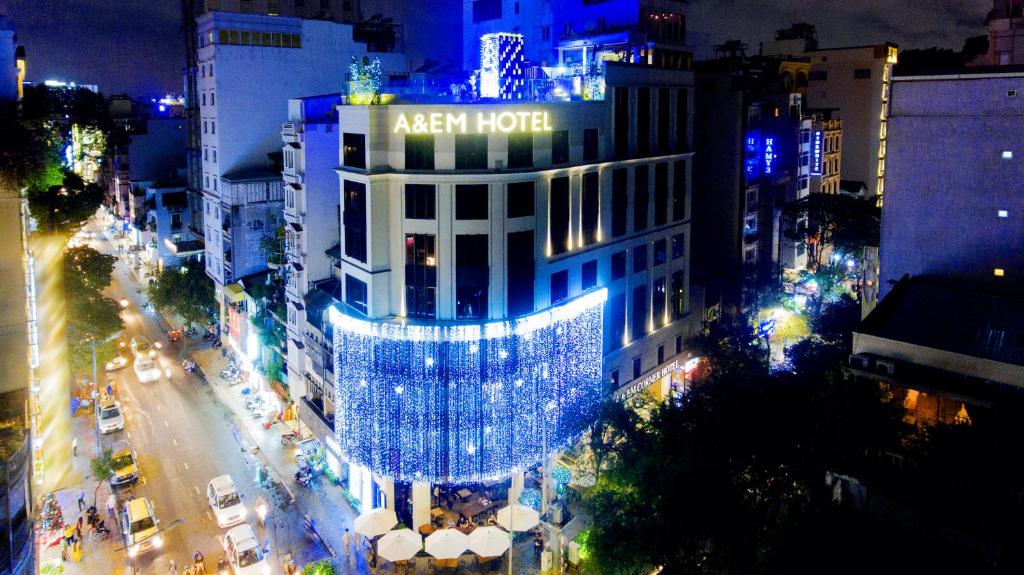 Отель A & EM - Corner Saigon Hotel, Хошимин