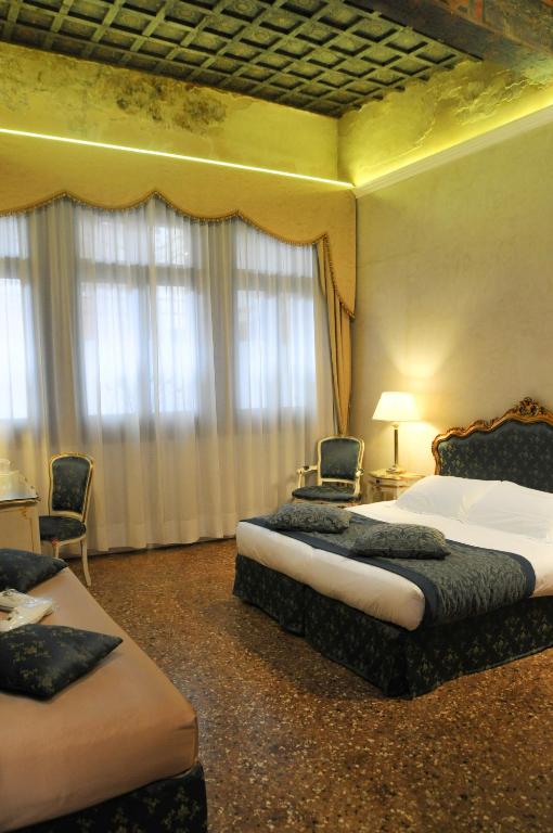 Двухместный (Улучшенный номер) отеля Ca' Amadi, Венеция